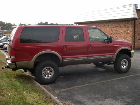 2000 Ford Excursion photo