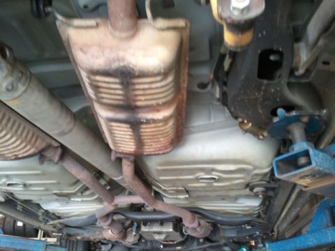 1998 Ford Crown Victoria - 1998 Ford Crown Victoria Under Carriage pictures June 2011