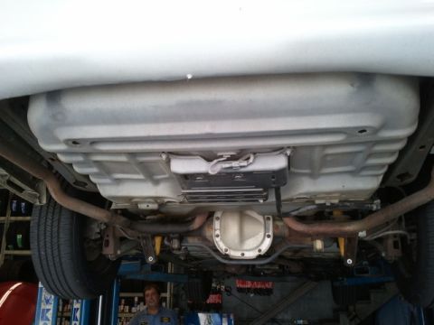 1998 Ford Crown Victoria - 1998 Ford Crown Victoria Under Carriage pictures June 2011