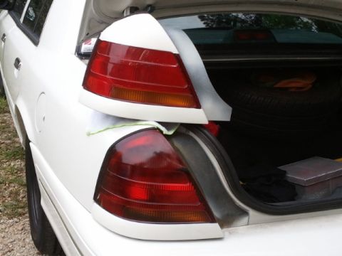 1998 Ford Crown Victoria - 1998 Ford Crown Victoria Tricky Vicky lights painted
