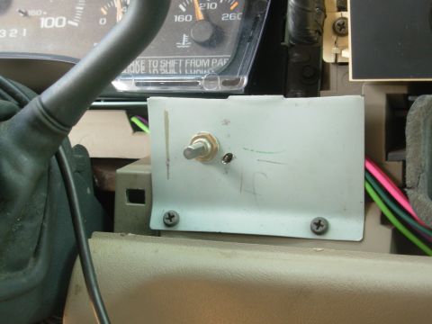 1997 Chevrolet Silverado 3500 - I cut a scrap of sheet metal (I think from an old PC power supply) to be my mounting plate, and screwed it to the dash. Then I temporarily…