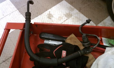 1990 Ford Bronco - Original 90 FSB 5.0L PS hose