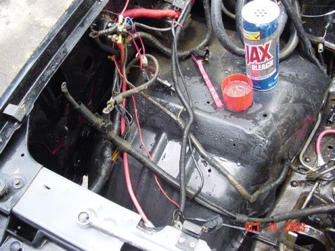 1989 Ford Bronco - Took out the battery box