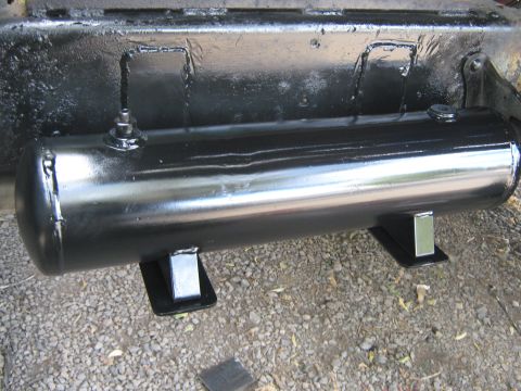 1972 Ford F-250 - Newly painted air tank installed on a vehicle frame.