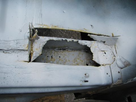 1992 Ford Bronco - Cut out rust on passengers side