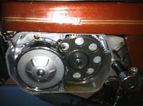 1981 Garelli Rally Sport - Internal view of a motorcycle's transmission and clutch mechanism, showing gears and related components.