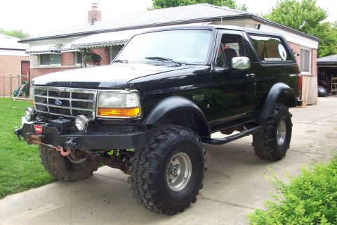 1995 Ford Bronco photo