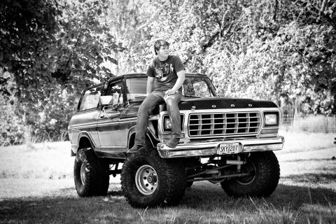 1979 Ford Bronco - senior pictures