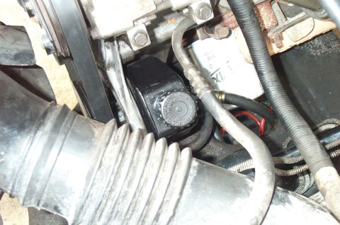 1995 Ford Bronco - kind of a silly routing for the HP hose I bought, which ended up being too long. I'll be changing it out shortly.
