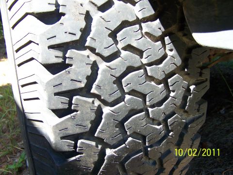 1986 Ford Bronco - 35x12.50x15 BFG All Terrains 40-50% tread. 2 showing alingment wear. On aluminum bullet holes, 5 on 5.5.
