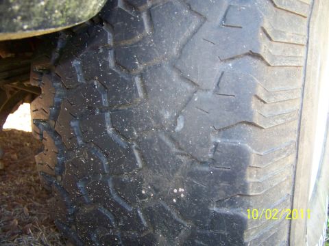 1986 Ford Bronco - 35x12.50x15 BFG All Terrains 40-50% tread. 2 showing alingment wear. On aluminum bullet holes, 5 on 5.5.