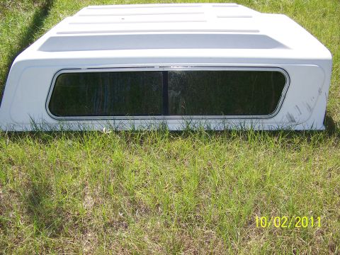 1986 Ford Bronco - slider window on side