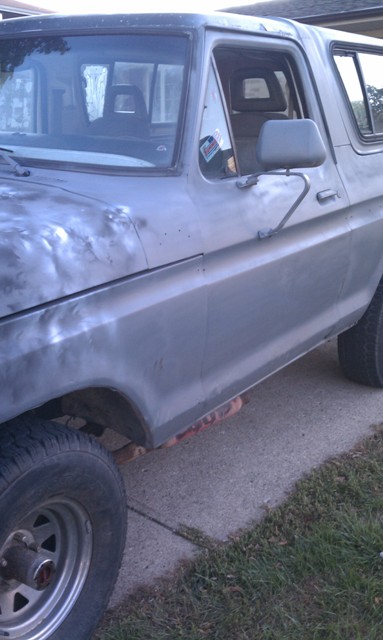 1978 Ford Bronco - This 1978 Ford Bronco is shown in primer with a side view.