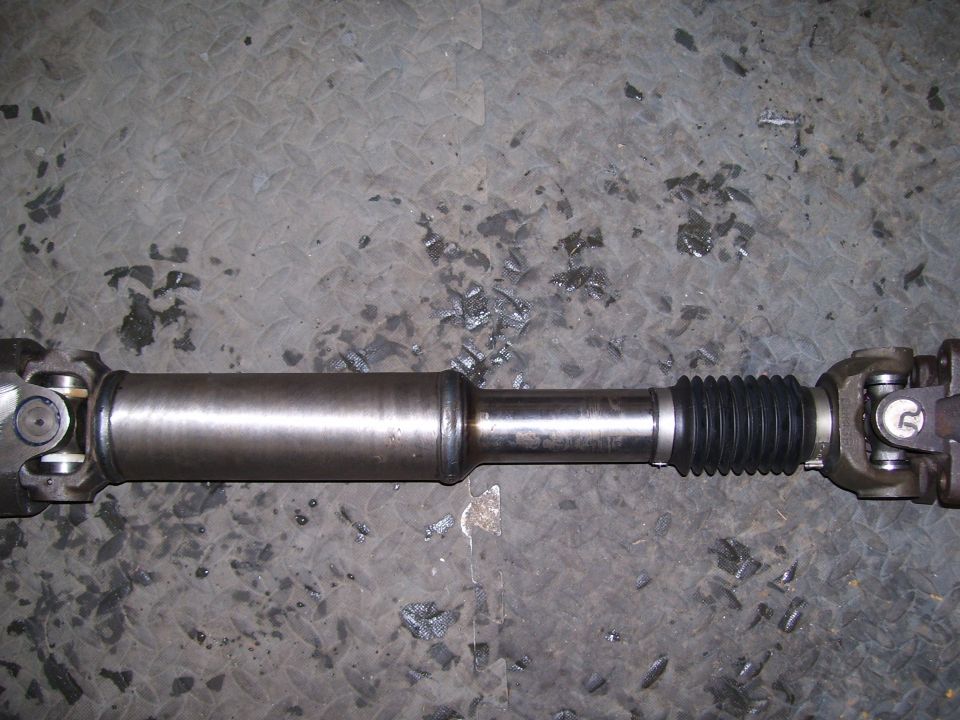 Custom driveshaft, started life as a front shaft for a F-350. 1350 U-joints with a custom 1350/1330 joint for the pinion flange.

For information on getting one of these sweet driveshafts talk to Jason at Thurlow Welding & Machine in Fargo, ND  (701) 282-2484