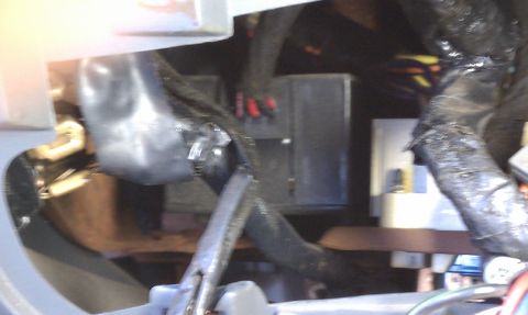 1990 Ford Bronco - Black box in sight but how to get it out???