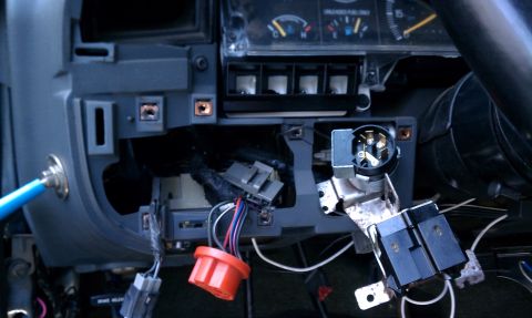 1990 Ford Bronco - Dash with switches removed