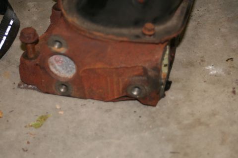 1989 Ford Bronco - Three bars on the casting makes it official