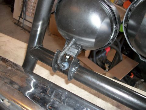 1996 Ford Bronco - Silicone for left light
