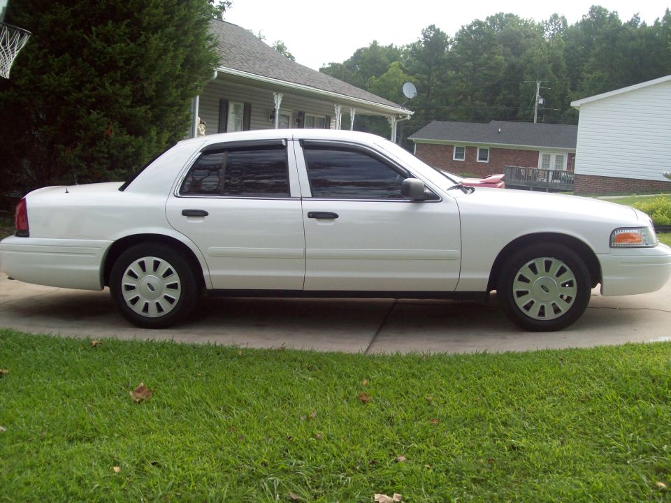 2008 Ford Crown Victoria “POLICE INTERCEPTOR”