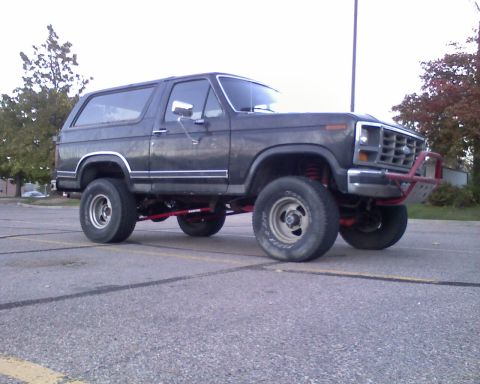 1984 Ford Bronco photo