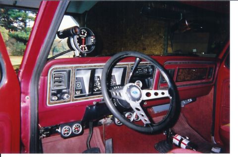 1978 Ford Bronco - Can't have enough gauge's