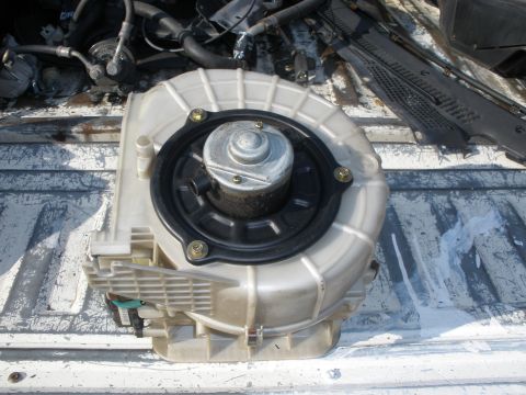 1900 Yugo GVX “No Yugo -Miscellaneous stuff”