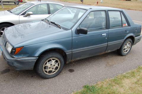 1988 Isuzu I-Mark photo