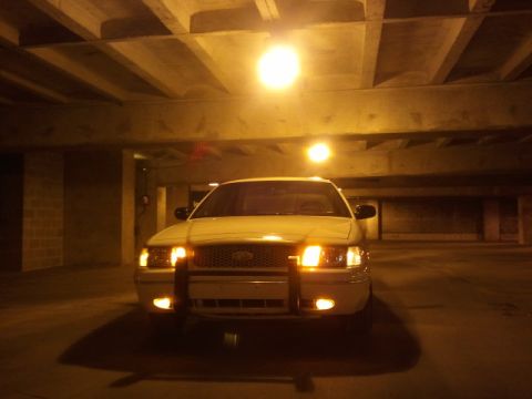 1998 Ford Crown Victoria - 98 p71 Tricky Vicky with her sexy fogs