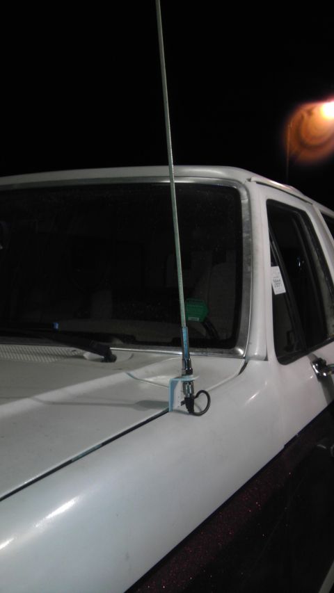 1989 Ford Bronco - Front view of a 1989 Ford Bronco, an antenna mounted on the hood.