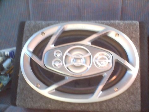1996 Ford Bronco - one of my 5-way 6x9s. They sounds sweet.