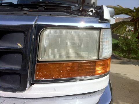 1992 Ford Bronco photo