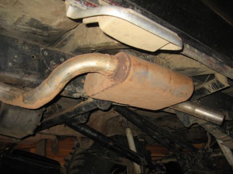 1979 Ford Bronco - Underside view of the exhaust system on a 1979 Ford Bronco.