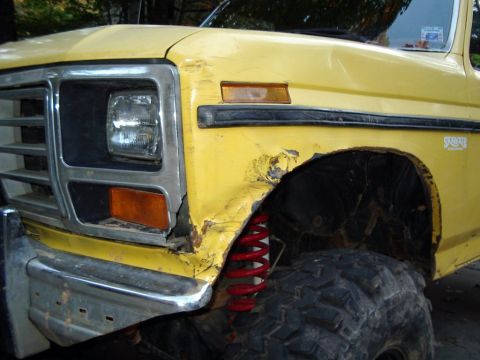 1985 Ford Bronco - Some damage from Tellico