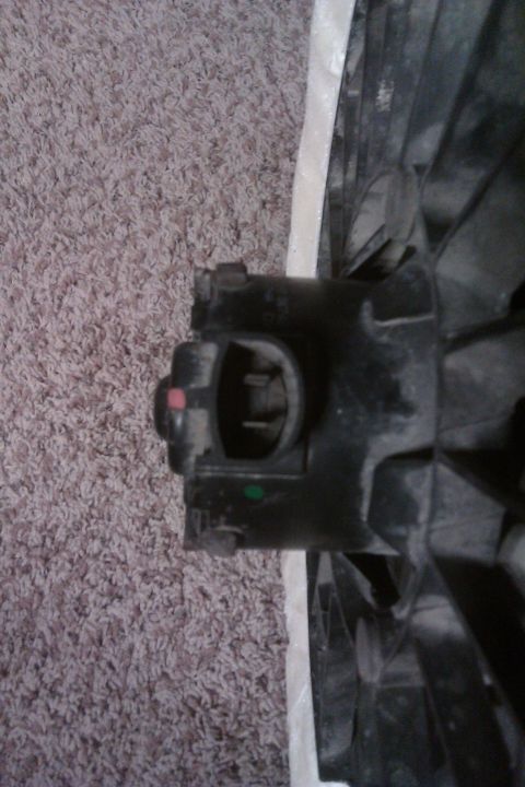 1994 Ford Bronco - electric fan connector