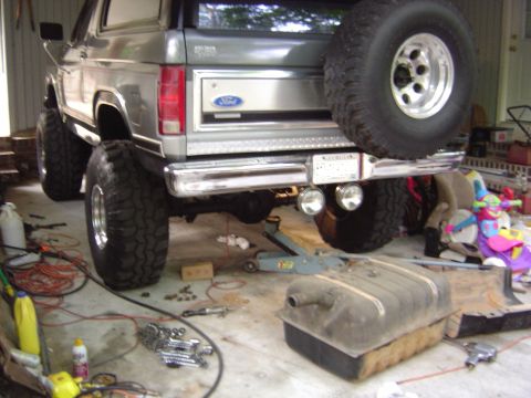 Gas Tank/Sending Unit - 1986 Ford Bronco