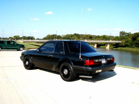 1990 Ford Mustang photo