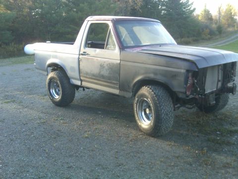 1988 Ford Bronco - new 33s
