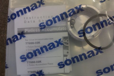 2005 GMC Yukon - Sonnax pinless accumulator kit includes instructions and replacement parts.