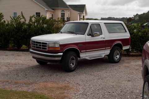 1995 Ford Bronco photo
