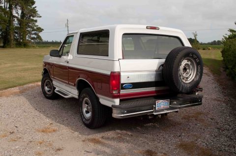 1995 Ford Bronco photo