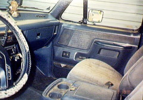 1989 Ford Bronco - The interior. 10/07/03
