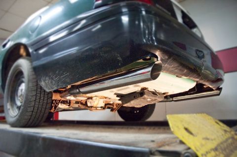 1998 Ford Crown Victoria - Underside view of a 1998 Ford Crown Victoria showing the exhaust system.