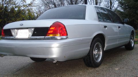 2000 Ford Crown Victoria - Rear view of a silver 2000 Ford Crown Victoria sedan.