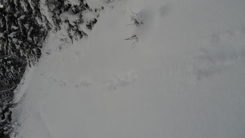 1986 Chevrolet Blazer - A snowy landscape with trees is visible, along with a Supermotors watermark at the bottom right.