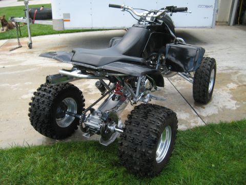 1988 Suzuki QUADRUNNER 500/LT500 photo