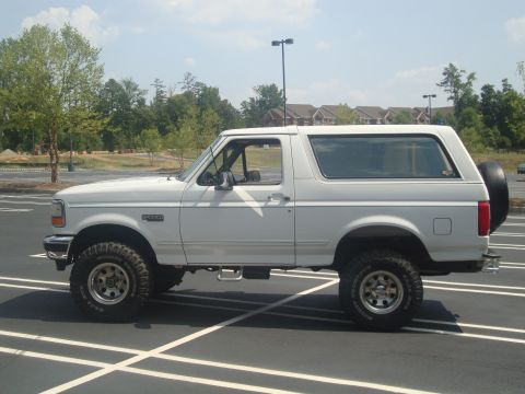 1995 Ford Bronco photo