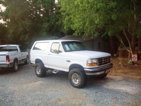 1995 Ford Bronco photo