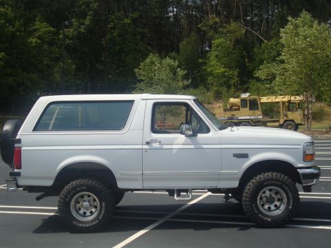 1995 Ford Bronco photo