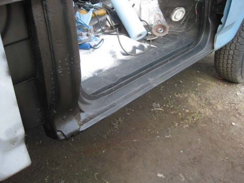 1983 Ford Bronco - Right side completed. You have probably noticed that a large section of the 1/4 panel is missing. That was necessary to get at the B-post a…