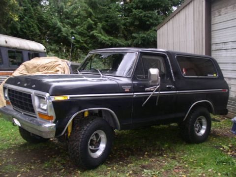 1978 Ford Bronco - New 32x11.50 ATs and some bling wheels.